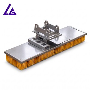 Brosse inférieure mécanique non rotative remplaçable pour excavatrice, longueur personnalisable, pour le nettoyage des rues municipales - Product Image 1