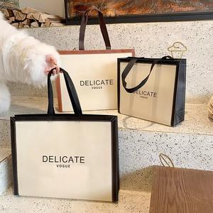 Sacs cadeaux en papier personnalisés, écologiques, durables, tendance, couleur personnalisée, occasions spéciales, présentations personnalisées pour les achats - Product Image 2