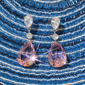 Orecchini a Goccia Rosa per Donne, Accessorio Semplice per l'Uso Quotidiano Estivo, Gioiello di Moda per Outfit - Product Image 5