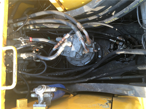Excavatrice Volvo 210 mécanique à prix avantageux, en excellent état, à vendre - Product Image 3