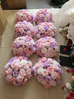 Arrangement de roses artificielles de 60 cm en soie rouge, moderne, de haute qualité, personnalisé, centre de table, décoration de boule de fleurs pour mariage