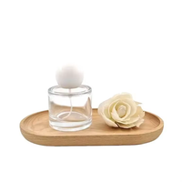 Flacon de parfum en verre de 50 ml, style 2025, personnalisable en gros, avec pulvérisateur à pompe en bois, estampage à chaud, flacon de parfum vide, diffuseur de parfum