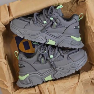 Zapatillas de invierno para hombre 2026: Novedad, transpirables, con cordones, tacón oculto, versátiles, de PU, para ocio y uso casual. - Product Image 3