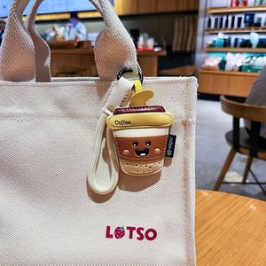 Lindo Set de Llaveros de Cuero con Diseño de Comida: Patatas Fritas, Café y Helado. Exquisitos Colgantes y Mini Adornos para Bolsos. Divertido Regalo Temático de Comida. - Product Image 4