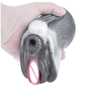 Nuevo Masturbador Masculino de Silicona Suave con Doble Canal, Moldeado en Forma de Vagina y Glúteos de Caballo, Copa de Estimulación Manual - Product Image 6