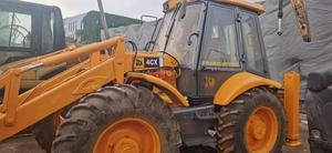 Retroexcavadora remolcable diésel JCB 4CX de 7 toneladas, autoalimentada con componentes centrales, bomba de caja de cambios con cojinete de Motor - Product Image 4