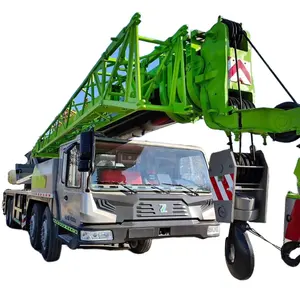 Kullanılan Zoomlion altı hidrolik kafes bölüm bomlu vinç 70 Ton satılık yüksek kalite mobil kamyon üstü vinç ZTC700