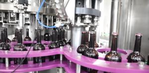 Automatique Verre Bouteille Vin Bouchon Vin Rouge Vin Vodka Liqueur Jus Boisson Lavage Remplissage Machine À Sceller - Product Image 2