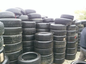 Compre Neumáticos Usados para Automóviles de Pasajeros de Japón, Neumáticos Radiales Sólidos de Segunda Mano 195/60R15, Calidad de Primera Clase, Garantía de 2 Años - Product Image 6