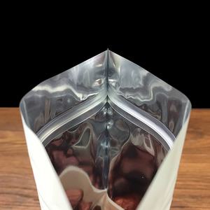 Sachets refermables colorés en aluminium mat avec fenêtre, pour emballage alimentaire - Product Image 5