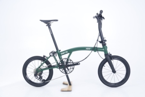 Bicicleta Plegable MINTparts-aero 2026 de 16 Pulgadas, 7 Velocidades, Cuadro de Aluminio, Horquilla de Fibra de Carbono, Neumáticos Anchos, Plegable en Tres Partes, Aero 1 Esto - Product Image 3