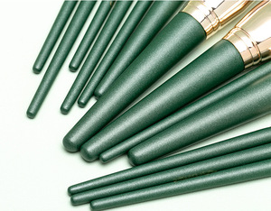 Pinceaux de maquillage professionnels verts 2023, 14 pièces, fibres artificielles, manche en bois, 17,5 cm, outil de beauté cosmétique pour femmes, vente en gros - Product Image 5