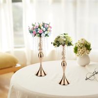 Vases à fleurs dorés pour centres de table, vases à fleurs en métal hauts avec cristal de lustre, support à fleurs pour réception de mariage