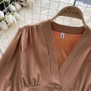 Camisas elegantes francesas para mujer, blusa <span class=keywords><strong>con</strong></span> pliegues de manga larga <span class=keywords><strong>con</strong></span> cuello en abullonada V, <span class=keywords><strong>blusas</strong></span> versátiles de verano para mujer - Product Image 2