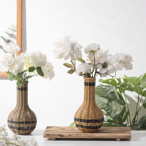 Vase tissé à la main en rotin, vase à fleurs pour la décoration de la maison, ornement de bureau, motif circulaire XH24-315 - Product Image 1