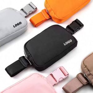 Riñonera de nailon personalizada al por mayor, riñonera deportiva de viaje, bolso de pecho cruzado de moda para mujer con logotipo - Product Image 1