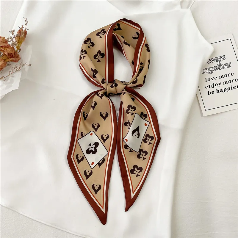 Sommer Neueste hochwertige schöne Designs Leopardenkopfwelle lockiges Haar Skarle für Damen Handtasche Seide Schmalband-Schal