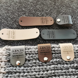 Etiquetas de cuero creativas para gorros y suéteres tejidos, etiquetas de cuero hechas a mano, etiquetas personalizadas desmontables. - Product Image 2