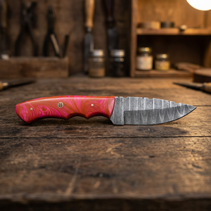 Couteau à lame fixe Drop Point en acier Damas, manche en bois Pakka bleu, couteau de survie pour le camping et le bricolage - Garantie 3 ans, prix abordables - Product Image 1