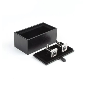 Hộp Khuy Măng Sét Thời Trang Màu Đen Với Màu Đỏ Bên Trong, Biểu Tượng Hộp Khuy Măng Sét - Product Image 4