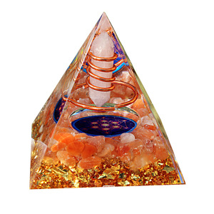 <b>Crystal</b> <b>Chip</b> Pyramid Resin Epoxy Craft Desktop Ornament Home Decoration - Product Image 5