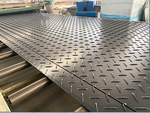 Coussinets <span class=keywords><strong>de</strong></span> protection routière pour machines lourdes personnalisés Construction <span class=keywords><strong>de</strong></span> sol temporaire Matériau PE Feuilles <span class=keywords><strong>de</strong></span> plastique Feuille <span class=keywords><strong>de</strong></span> <span class=keywords><strong>polycarbonate</strong></span> - Product Image 4