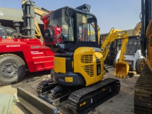 Maquinaria agrícola 3.5Ton mini excavadora de segunda mano Komatsu excavadora PC35MR excavadora sobre orugas usada para la venta - Product Image 5