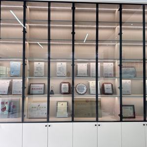 Ligne de production d'assemblage de dispositifs d'infusion médicaux jetables de grande usine, machine d'assemblage automatique de sets d'infusion, vitesse 5500 pièces - Product Image 5