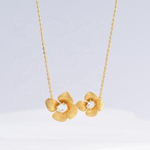 Collares de plata de ley 925 con forma de corazón y flor, joyería fina, colgante de mariposa chapado en oro de 18k para mujer. - Product Image 3