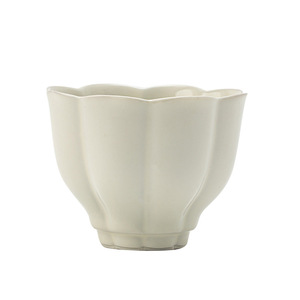 Taza Maestra de Porcelana Ding Ware con Forma de Flor Grande, Hecha a Mano para Té Kung Fu - Product Image 5