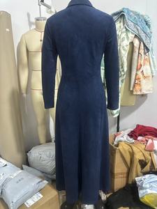 Camicia <span class=keywords><strong>Vestito</strong></span> GX-2026 a <span class=keywords><strong>Maniche</strong></span> <span class=keywords><strong>Lunghe</strong></span> con Bottoni in <span class=keywords><strong>Velluto</strong></span> di Cervo, Stile Lungo - Product Image 3