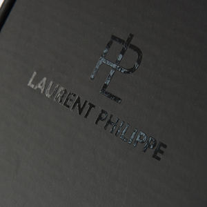 صندوق شحن بريدي أسود من الورق المقوى المضلع صديق للبيئة بتغليف وطباعة مخصصة - Product Image 2