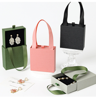 Boîte de rangement à bijoux rigide portable étanche en stock avec fermeture magnétique et poignée métallique pour bagues, boucles d'oreilles, montres et lunettes