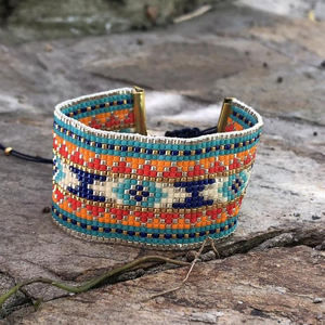 Bracelet artisanal en perles Miyuki, source de bonheur - Product Image 1