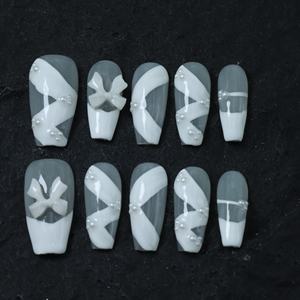 Prix d'usine Faux ongles à presser en acrylique de luxe faits main, style Y2K, avec strass, forme cercueil, couverture complète 3D, French manucure, réutilisables - Product Image 3