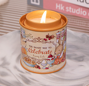 Bougie parfumée de luxe en boîte métallique en forme de petit lapin, idéale pour créer une ambiance chaleureuse, coffret cadeau pour anniversaires et fêtes - Product Image 3