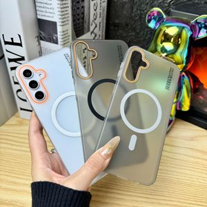 Applicable pour Samsung A56 texture mate étui de téléphone antichoc magnétique Samsung étui ultra-mince semi-transparent - Product Image 1