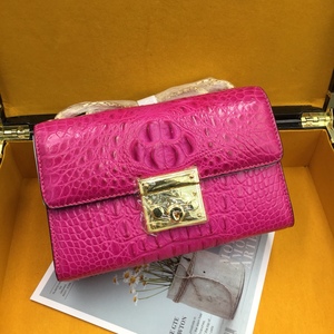 Sac bandoulière vintage en cuir de crocodile pour femme avec fermoir doré, sac à bandoulière en cuir de crocodile - Product Image 5