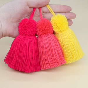 10Cm Hat Pom Pom Tua Puffy Nylon Treo Tua Rìa Đầy Màu Sắc Pompones Tua Cho Quần Áo Túi Keychain Đồ Trang Sức Trang Trí - Product Image 2