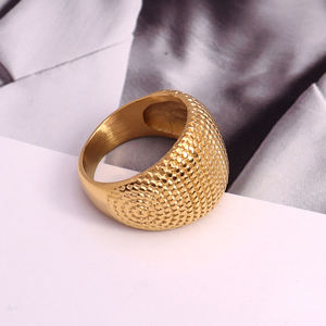 Bague large pour homme, style européen imposant, à motif de points, anneaux bombés épais, bague de championnat de <span class=keywords><strong>basketball</strong></span>, or 18 carats, acier inoxydable, bijoux - Product Image 2