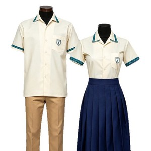 Uniformes Escolares Personalizados para Niños <span class=keywords><strong>de</strong></span> <span class=keywords><strong>Países</strong></span> Africanos; Conjuntos Deportivos Resistentes <span class=keywords><strong>de</strong></span> Poliéster y Algodón para Estudiantes <span class=keywords><strong>de</strong></span> Primaria al por Mayor - Product Image 1