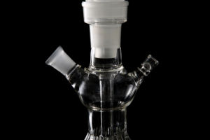 Narguilé LED à design ananas en verre doré avec sac en cuir à verrouillage de voyage-Populaire en Amérique, comprend deux pièces pour fumer - Product Image 4