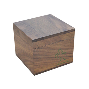 Caja de madera de nogal para artesanías, joyero cuadrado de madera con tapa con bisagras, recuerdo de madera - Product Image 5