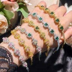 Bracciale da <span class=keywords><strong>Donna</strong></span> Fanhua in Acciaio Inossidabile Placcato Oro 18K PVD, Impermeabile e Antiossidante, con Zirconi - Product Image 5