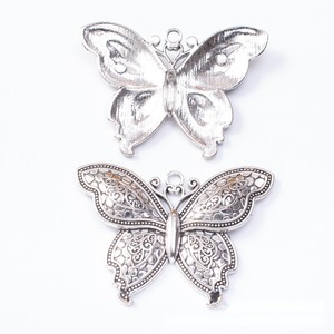 <span class=keywords><strong>Breloque</strong></span> papillon ajourée en alliage de zinc pour accents de bouquet de mariage en plein air - Product Image 2