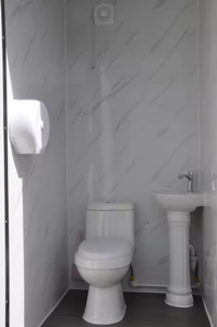 Les toilettes portatives et mobiles de conteneur sont fortement appropriées pour l'usage aux chantiers de construction et dans des secteurs suburbains extérieurs. - Product Image 6