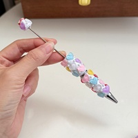 Pena Manik-Manik Focal Beads Warna Macaron Bentuk Hati, Pena DIY dengan Manik-Manik Tanah Liat, Pena Bola Partikel Mini Kreatif dan Lucu untuk Hadiah Alat Tulis