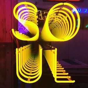 Insegna Pubblicitaria LED MACCAN <span class=keywords><strong>Infinite</strong></span> Mirrors Lightbox Personalizzata, Design con Bordo Luminoso in Acrilico, Montaggio a Parete, Strisce LED per Esterni - Product Image 3