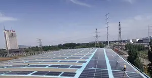 傾斜単軸太陽光発電追跡システム200kWスマートトラッカーパワークリーンエネルギー太陽光発電全自動スマート