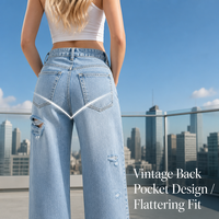 Jean large déchiré bleu clair pour femme, taille mi-haute, coupe ample, en denim délavé, style vintage tendance, jambe droite